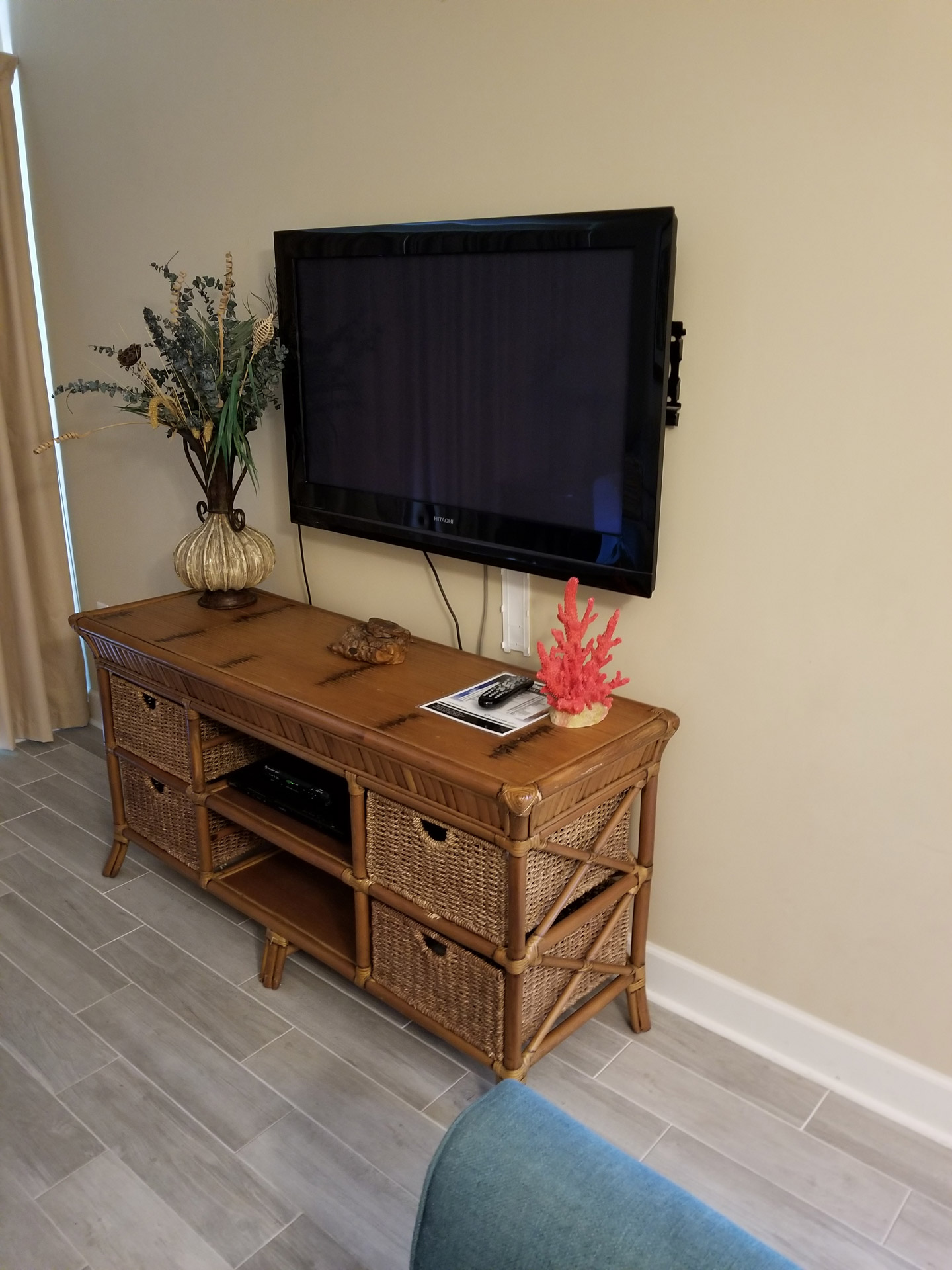 Living Room TV at Gulf Shores Condo